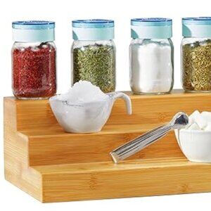 Expandable spice rack